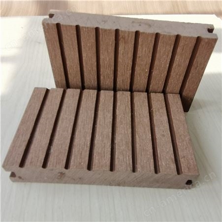 PE地板 塑木户外地板 康装户外地板价格 户外地板材料