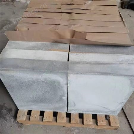 生产导热碳化硅板 定制异型碳化硅板 宏丰耐材