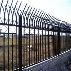 准南学校围墙锌钢护栏 学校铁艺围墙护栏批发价格 凯万 锌钢护栏生产厂家